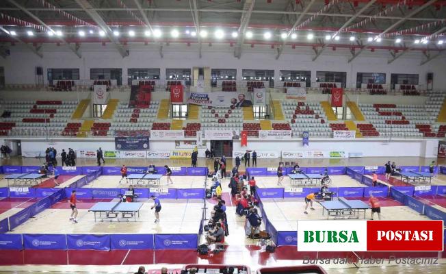 Masa tenisi 1. ve 2. lig terfi müsabakaları Sivas’ta sürüyor