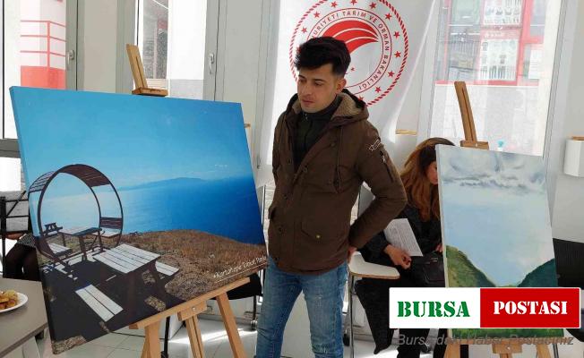 Maviyle yeşilin buluştuğu şehrin güzelliklerini tuvale taşıdılar