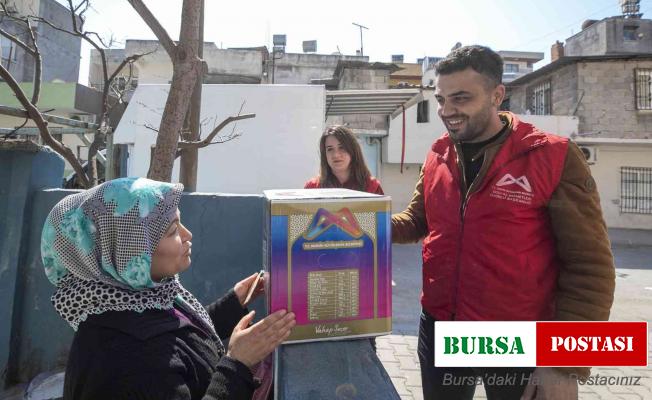 Mersin Büyükşehir Belediyesi Ramazan kolisi dağıtımına başladı
