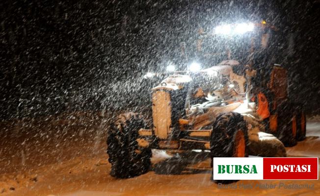 Meteoroloji uyarmıştı, Doğu’nun yüksek rakımlı geçit noktalarında kar ve tipi etkili oldu
