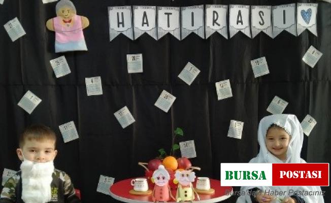 Minik öğrencilerden “Biz Yaşlanınca” gösterimi