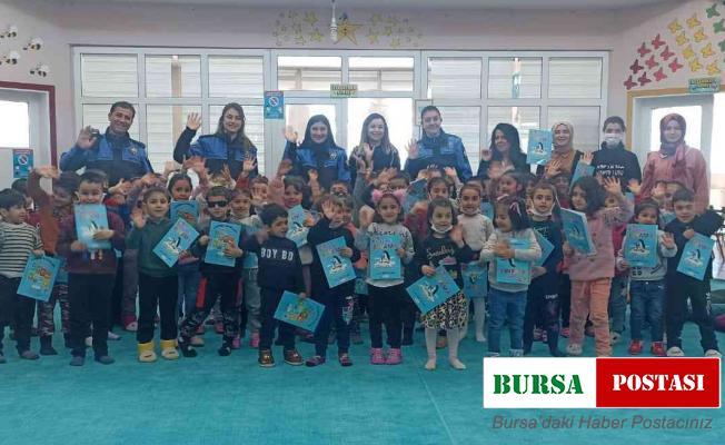 Minik öğrencilere ‘polislik’ mesleği tanıtıldı