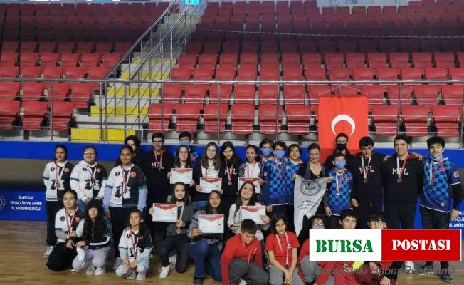 Muğla, satrançta Burdur’da 5 takımla final hakkı kazandı