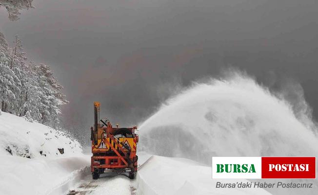 Muğla’nın bilinmeyen Sibiryası, uzun süren kar küreme çalışmaları sonrası ulaşıma açıldı