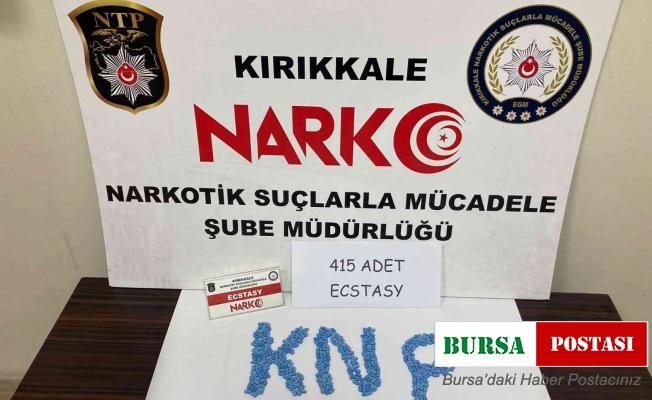 Narkotik köpeği “Adam” 415 adet uyuşturucu hap buldu