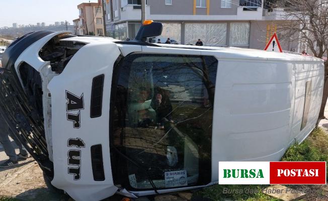 Öğrenci servisi ile cip çarpıştı: 10 öğrenci yaralı