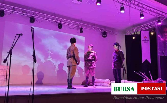 Öğrenciler Çanakkale şehitlerini andı