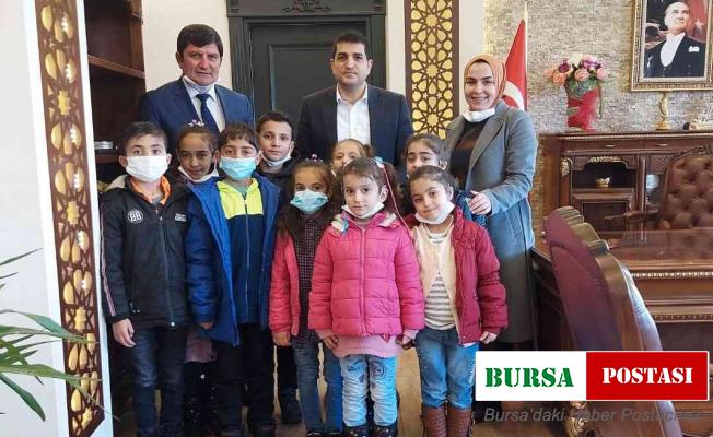 Öğrenciler, Karlıova Kaymakamını ziyaret etti