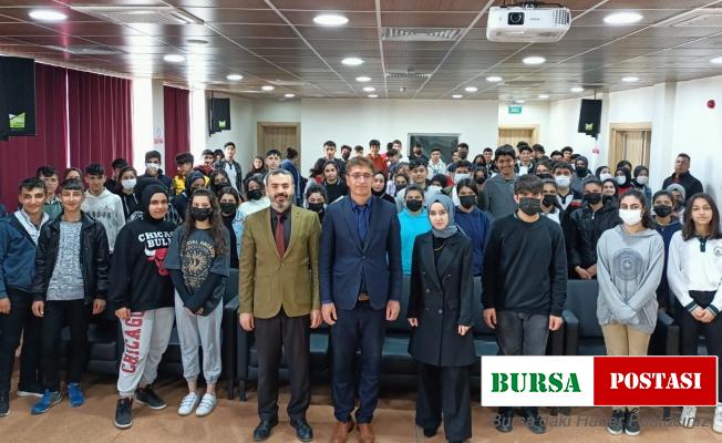 Öğrencilere avukatlık mesleği anlatıldı