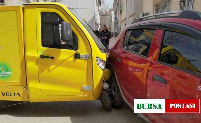 Otomobil ile elektrikli araç çarpıştı: 1 yaralı
