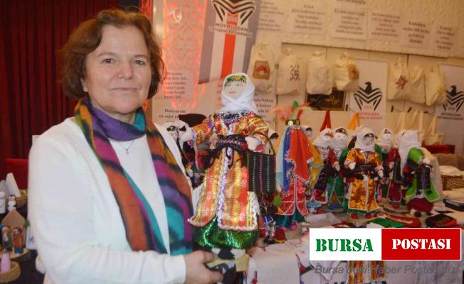 (ÖZEL) Yörelerinin tarihi kıyafetlerini bez bebeklere nakşediyorlar