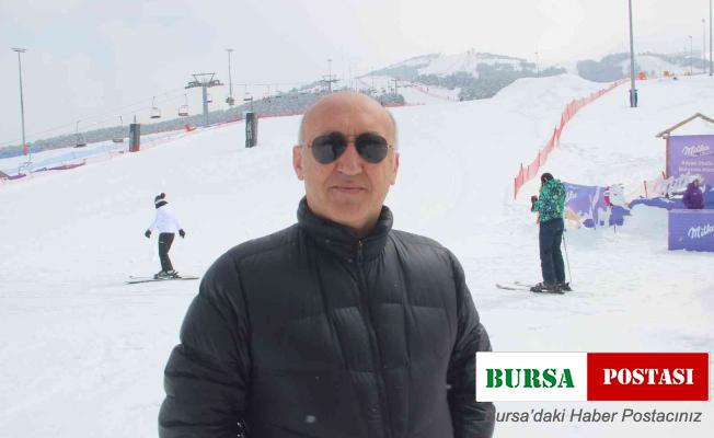 Palandöken’de sezon uzadı, turistler ilkbaharda kayağın tadını çıkarttı