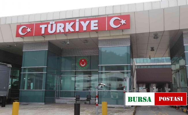 PCR testi kalktı, Sarp Sınır Kapısı’nda hareketlilik başladı