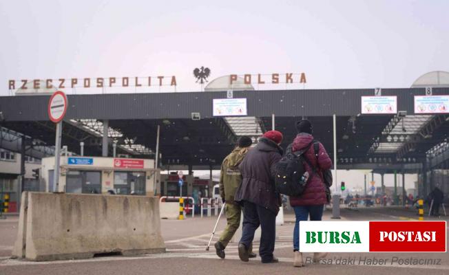 Polonya’ya gelen Ukraynalı mültecilerin sayısı 1,9 milyona yaklaştı