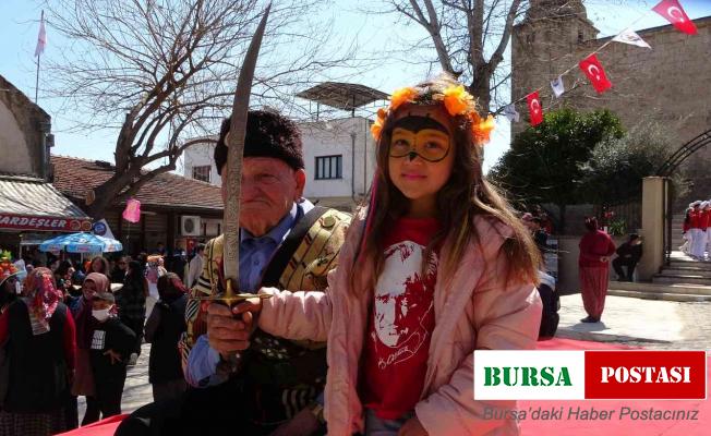 Portakal Çiçeği Karnavalı Kozan’ı coşturdu