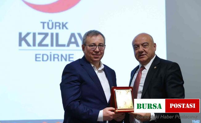 Rektör Tabakoğlu Kızılay Edirne Şubesi Genel Kuruluna katıldı