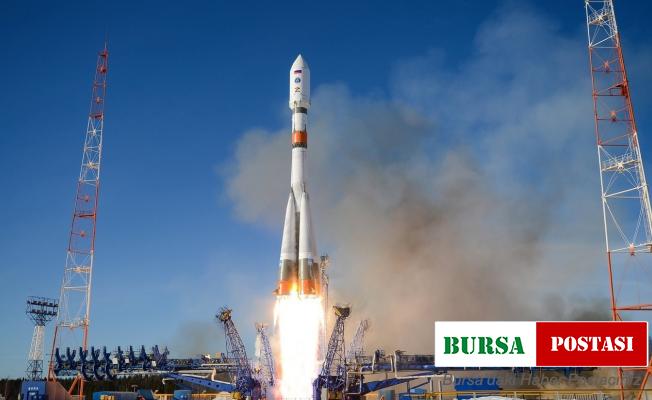 Rusya, üzerinde Z harfi yazan Soyuz roketini uzaya gönderdi