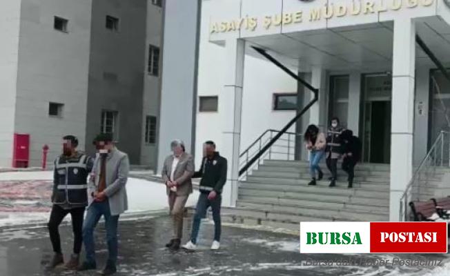 Sahte altın kullanarak dolandırıcılık yapan 4 kişi yakalandı