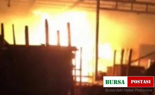 Sakarya’da palet atölyesi alevlere teslim oldu