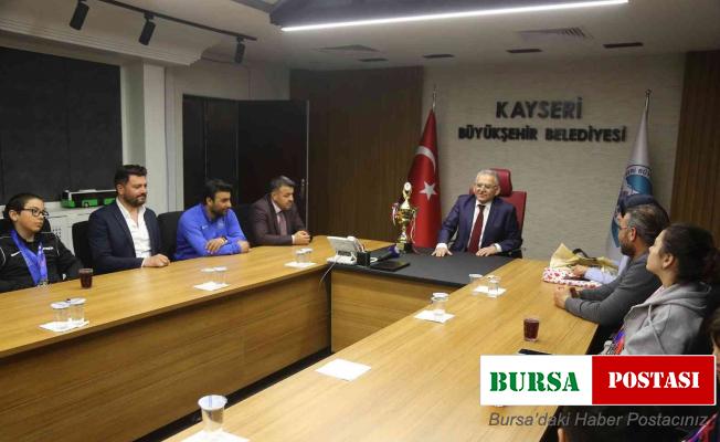 Şampiyonlardan Başkan Büyükkılıç’a ziyaret