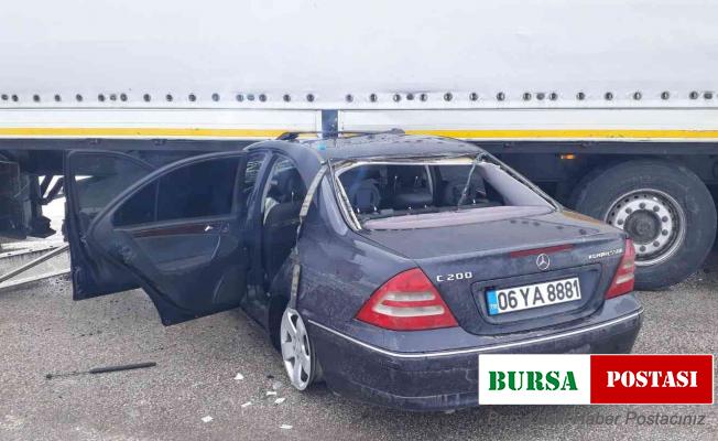 Samsun’da otomobil tırla çarpıştı: 5 yaralı