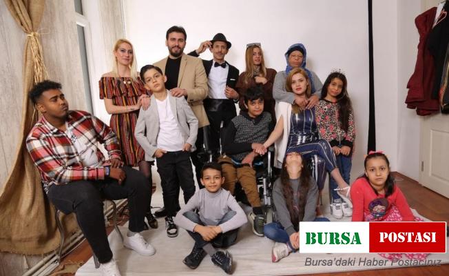 Savaş mağduru çocuklar hayat hikayelerini sahneye taşıyor