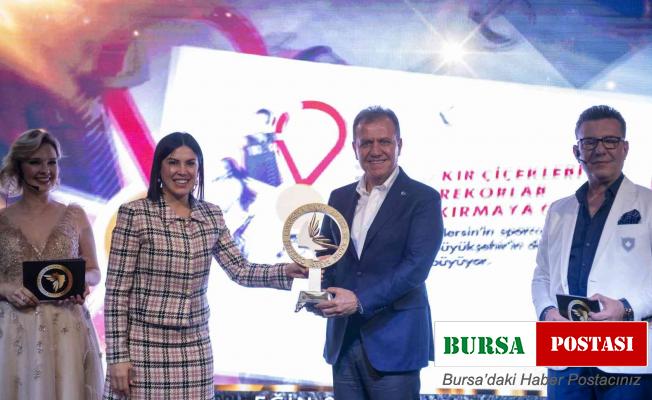 Seçer’e ’Yılın kadın istihdamı sağlayan belediye başkanı’ ödülü