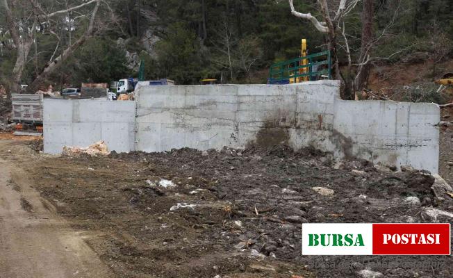 Serik’te 50 yıllık köprü yenilendi