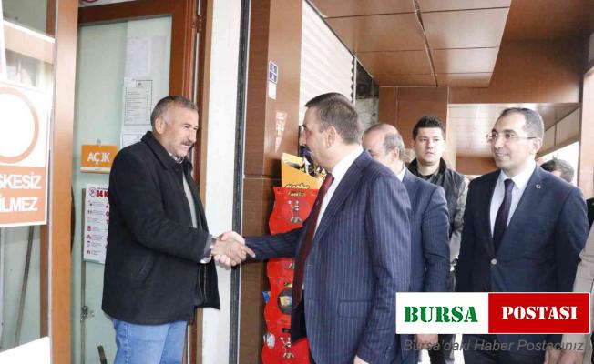Siirt Valisi Hacıbektaşoğlu Eruh ilçesinde vatandaşlarla bir araya geldi
