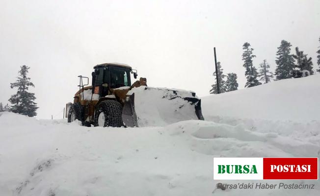 Sinop’ta kar, 111 köy yolunu ulaşıma kapattı