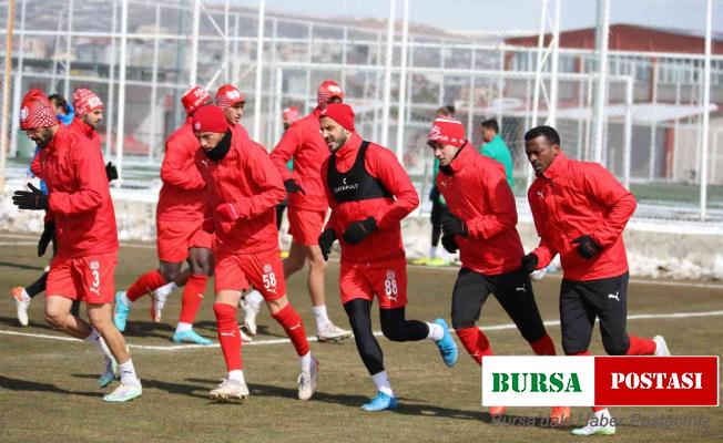 Sivasspor’da Altay mesaisi başladı