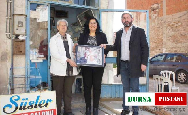 Söke’nin 83 yaşındaki berberi Halil Arabacı’yı duygulandıran sürpriz