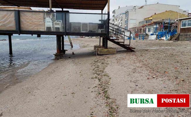 Tekirdağ’da deniz 15 metre çekildi: Kral yolu ortaya çıktı