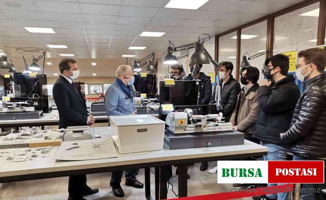 Teknofest’e hazırlanan Gürsulu gençlere belediyeden destek