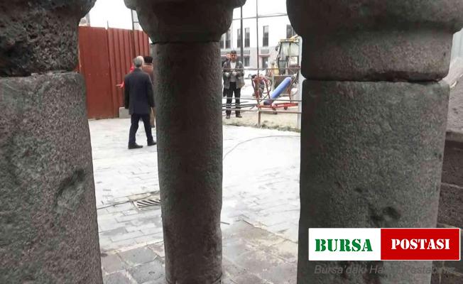 Teröristlerin ayağından tahrip ettiği Dört Ayaklı Minare ve çevresi 7 yıl sonra yaya geçişine açıldı