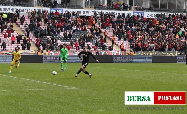 TFF 2. Lig: Eskişehirspor: 1 – Tarsus İdman Yurdu: 5