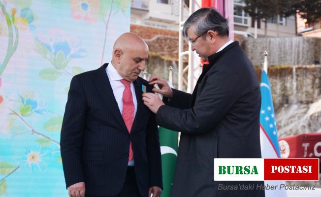 Tokayev’den Altınok’a Üstün Şeref Madalyası