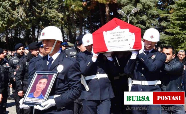 Trafik kazasında hayatını kaybeden polis ve eşi törenle memleketlerine uğurlandı