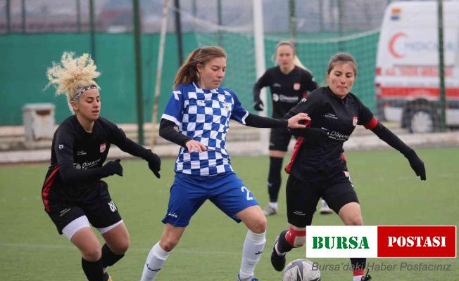 Turkcell Kadın Futbol Süper Ligi: Sivasspor: 0 – Konak Belediyespor: 2