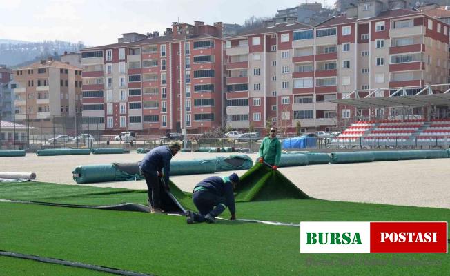 Türkeli İlçe Stadı yenileme çalışmaları tamamlanıyor