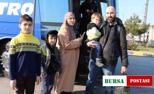 Ukrayna’dan 3 çocuğu ve kanser hastası eşiyle gelen savaş mağduru kadının zorlu yolculuğu