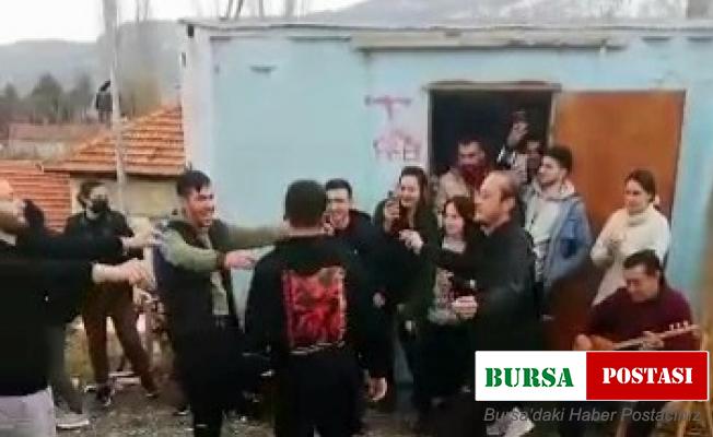UNESCO ödüllü Hayri DEV’in oğulları çaldı, PAÜ’lü öğrenciler oynadı