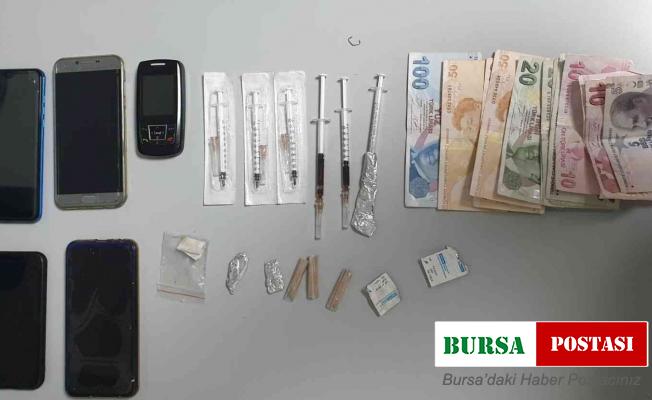 Uyuşturucu sıvı hale getirip şırınga içerisinde sattılar