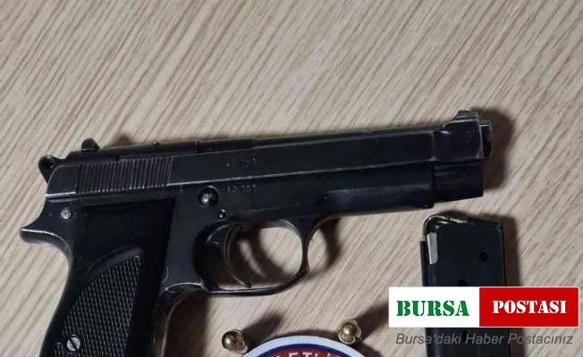 Üzerinde ruhsatsız tabanca ile yakalandı