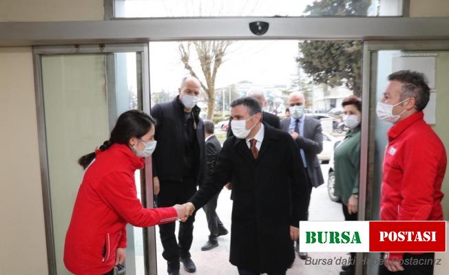 Vali Atay, Kan Merkezinde incelemelerde bulundu