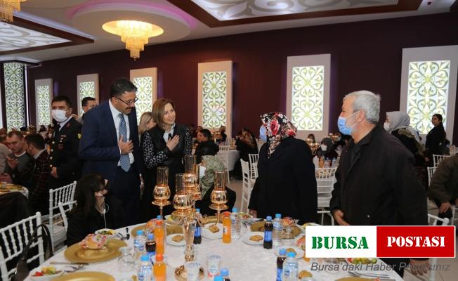 Vali Çelik: “En büyük duamız; Rabbim şehitlerimize bizleri utandırmasın, mahcup etmesin”