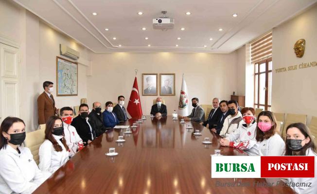 Vali Karadeniz Türkiye Şampiyonu takımı ağırladı