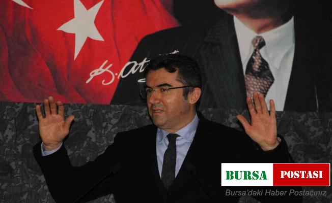 Validen tayin isteyen öğretmenlere sert çıkış