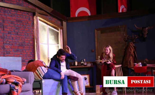 Vatandaşlardan “Baş Belası” tiyatro oyununa yoğun ilgi