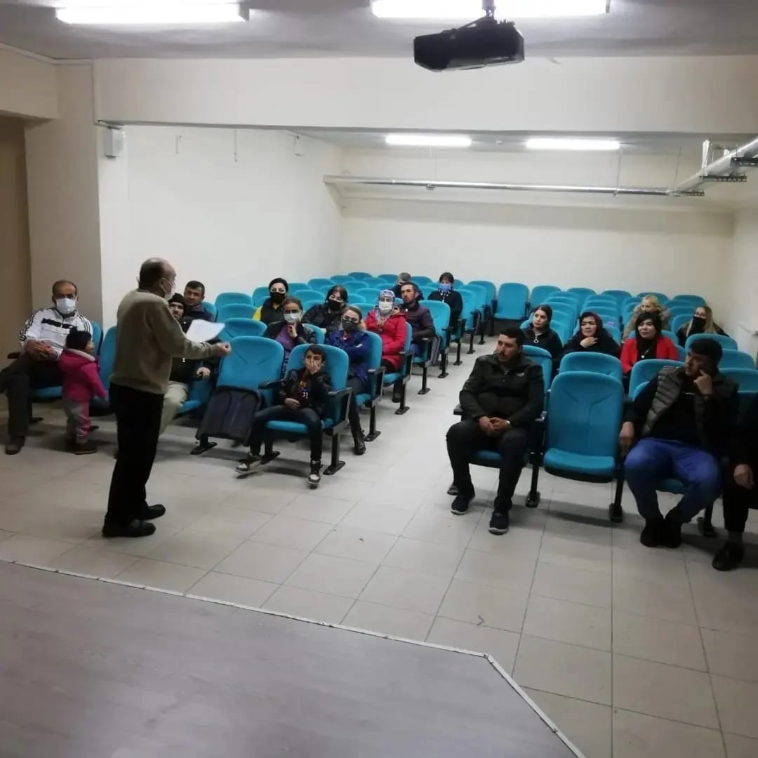 Yabancı uyruklulara ahenk terbiyesi